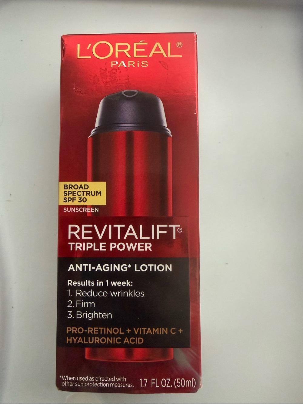 L'Oreal Revitalift Triple Power Anti-Aging Lotion - Red
